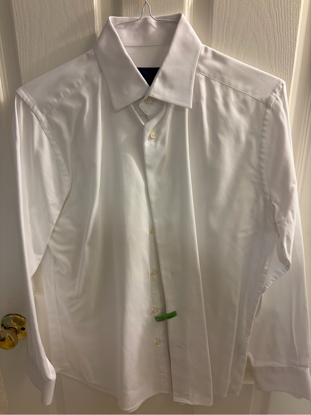 Like New David Donahue White Men's Dress Shirt